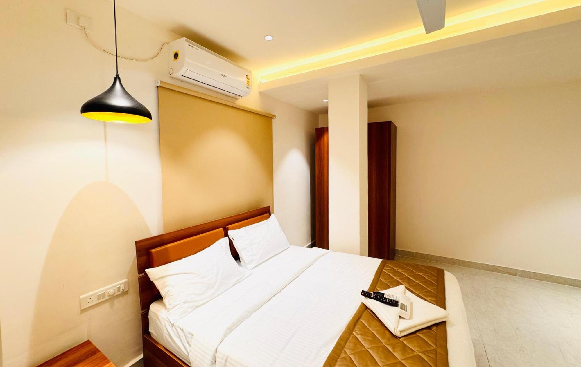 Hotel Star Avenue - Indiranagar Bangalore Eksteriør billede