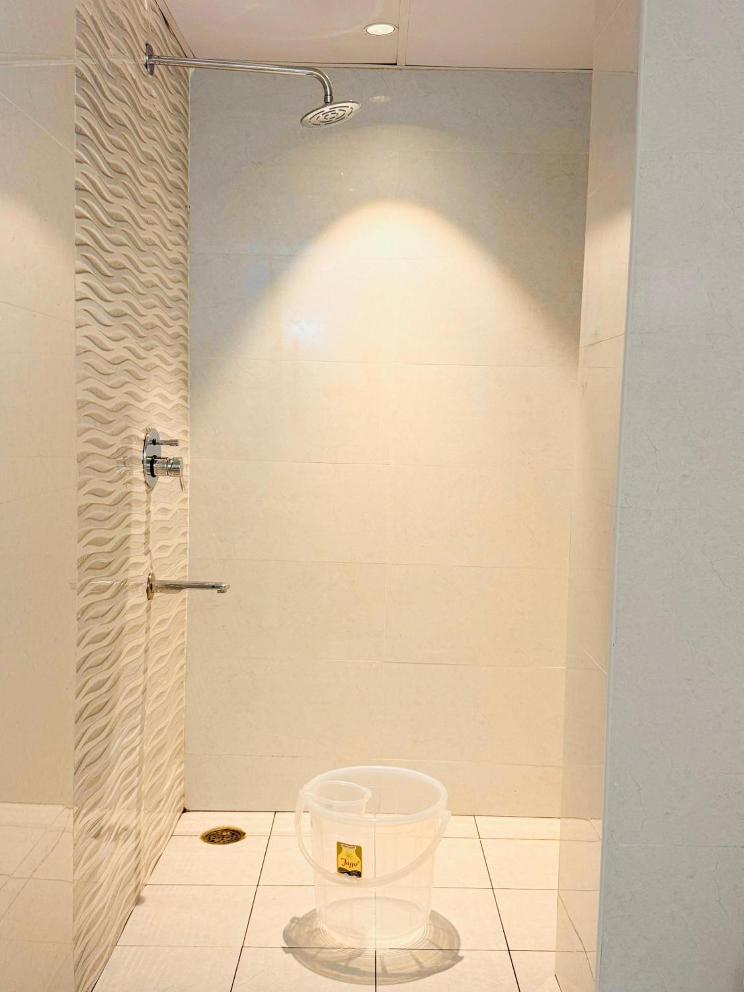 Hotel Star Avenue - Indiranagar Bangalore Eksteriør billede